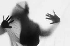 تعرض به زن جوان توسط ٤ مرد